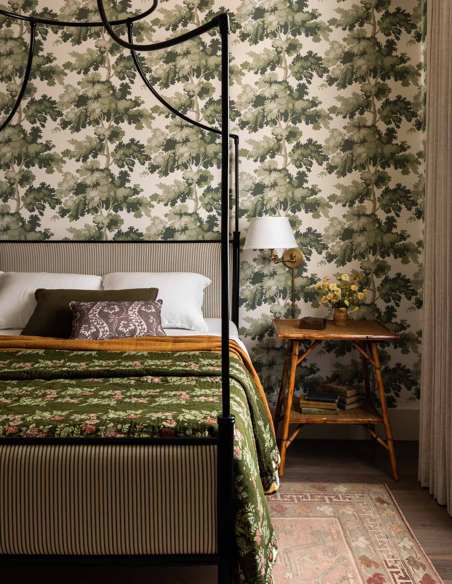 Heidi-Caillier-Design-interior-design-luxury-residential-design-guest