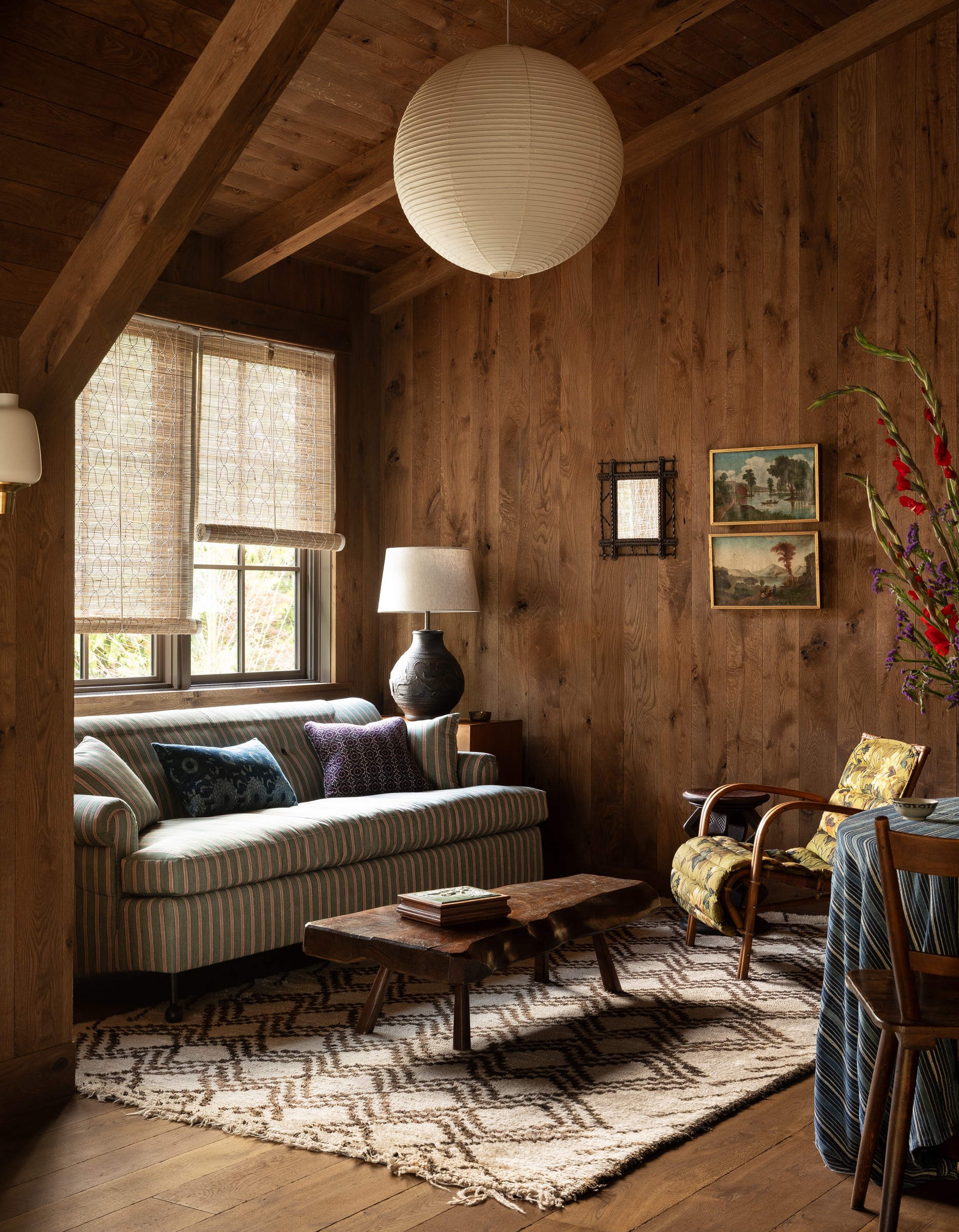Bellevue Carriage House - Heidi Caillier